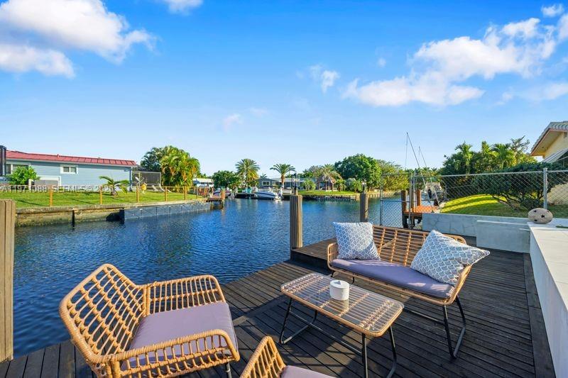 1810 SW 6th Ave Pompano Beach, FL 33060