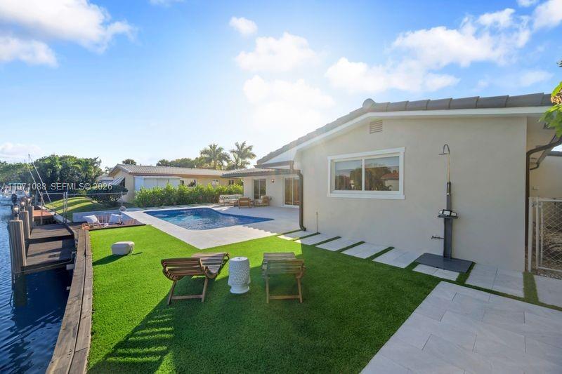 1810 SW 6th Ave Pompano Beach, FL 33060