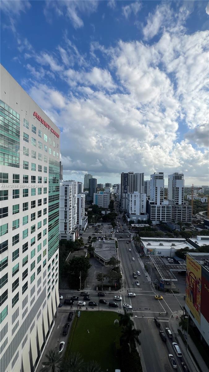 185 SW 7th St #2202 Miami, FL 33130