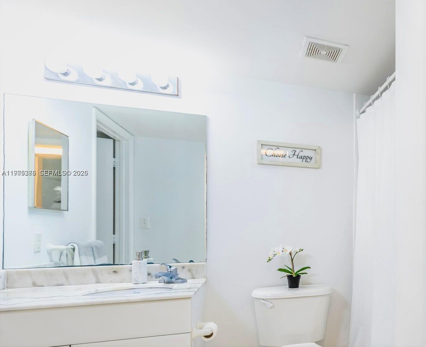 1200 Brickell Bay Dr #1808 Miami, FL 33131