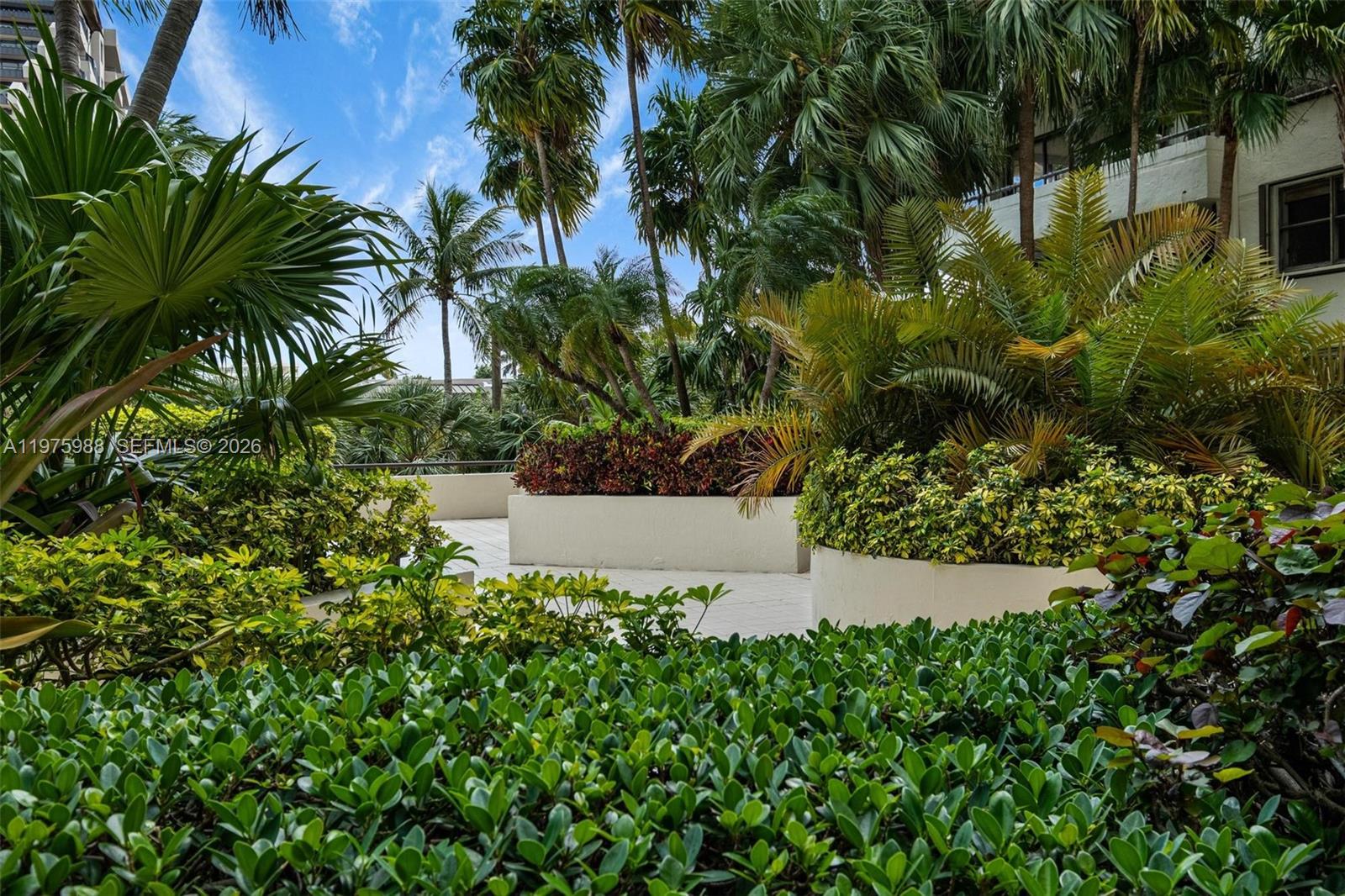 170 Ocean Ln Dr #310 Key Biscayne, FL 33149