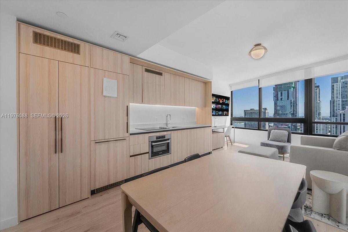 225 N Miami #3009 Miami, FL 33128