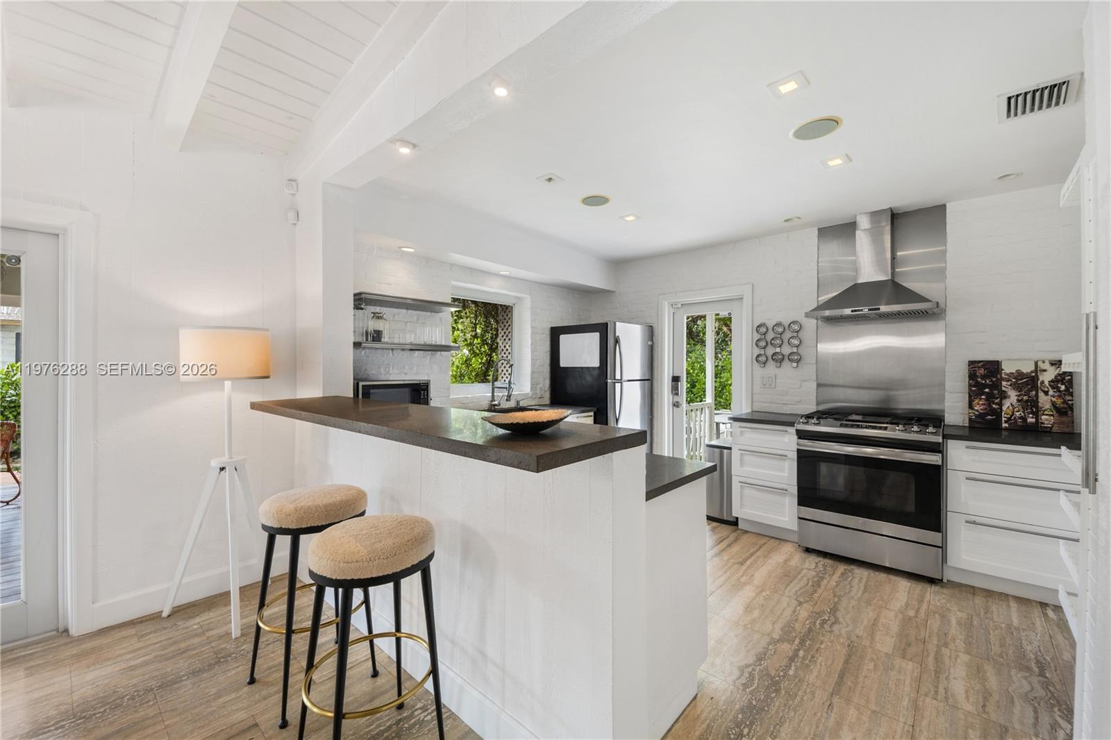 1098 NE 99th St Miami Shores, FL 33138