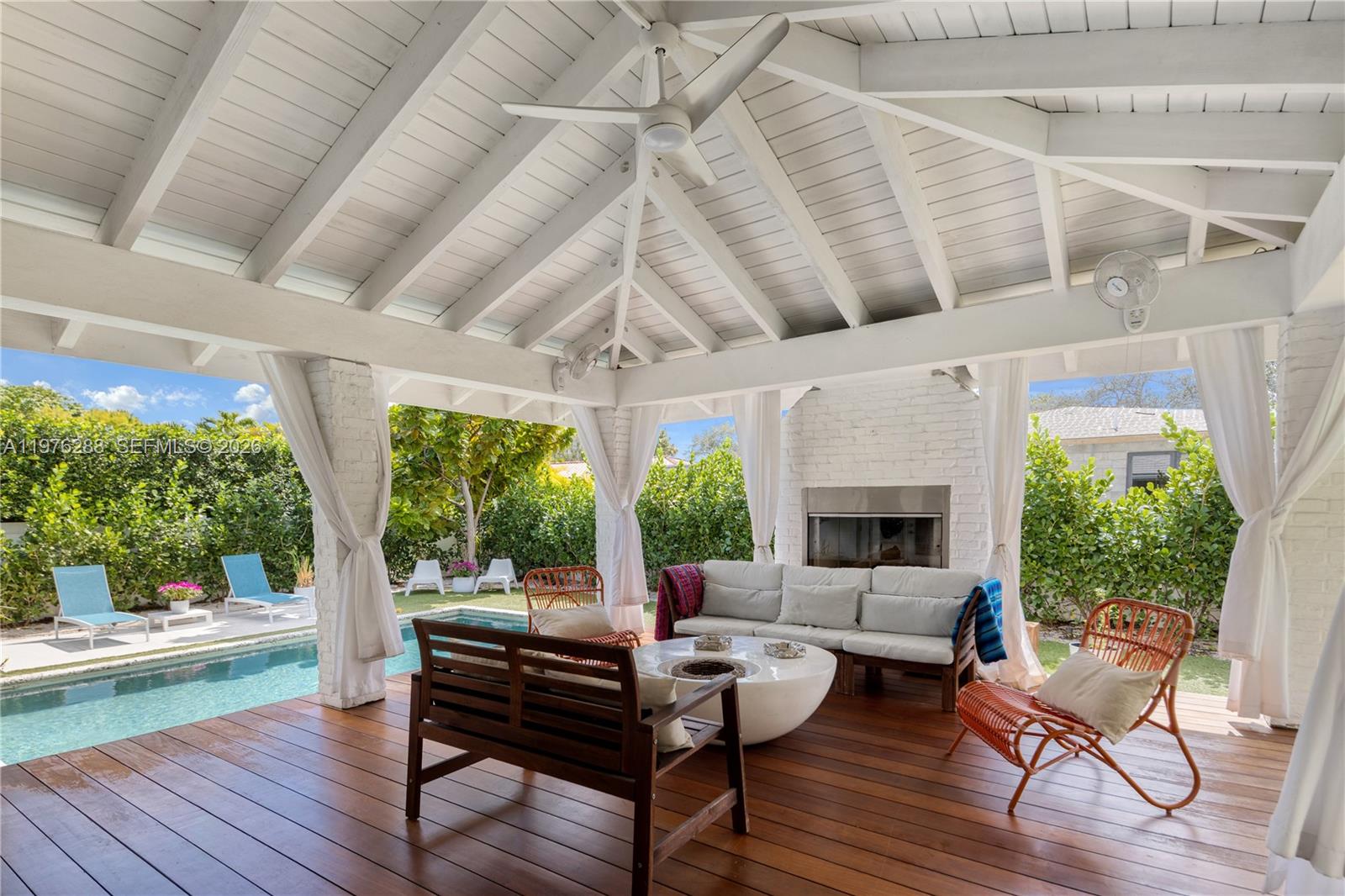 1098 NE 99th St Miami Shores, FL 33138