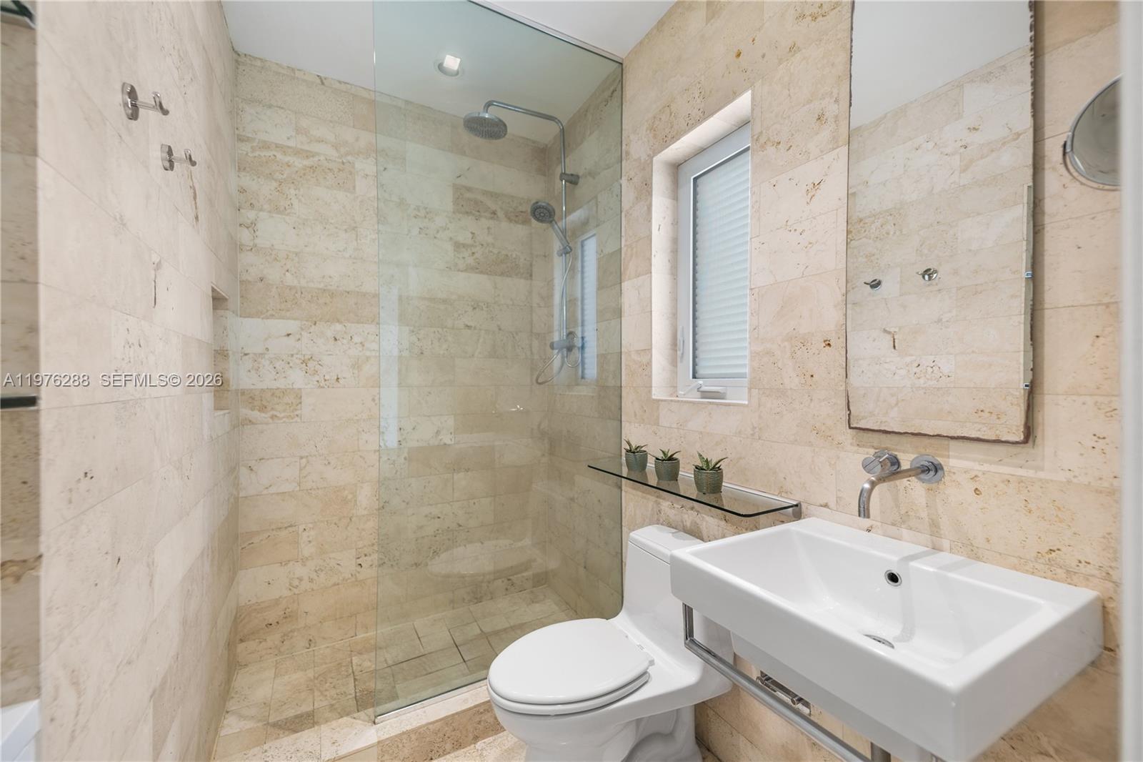 1098 NE 99th St Miami Shores, FL 33138