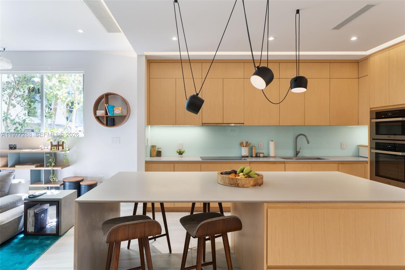 2977 Bridgeport Ave Miami, FL 33133