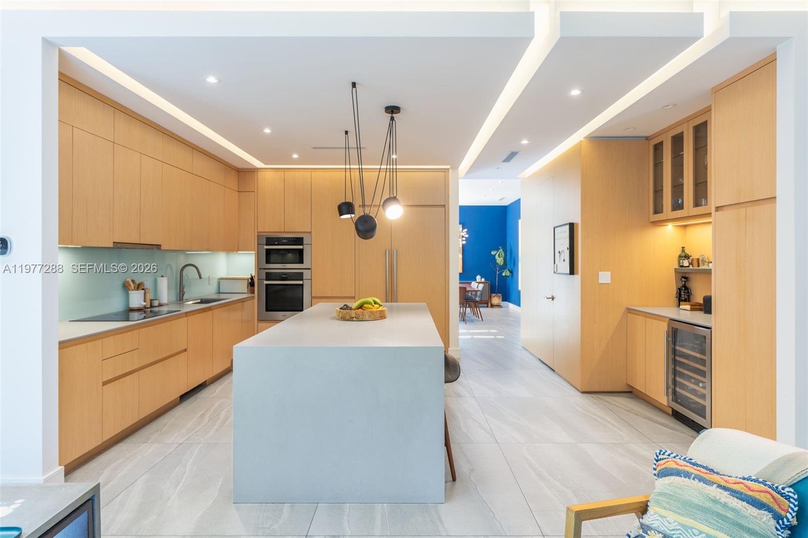 2977 Bridgeport Ave Miami, FL 33133