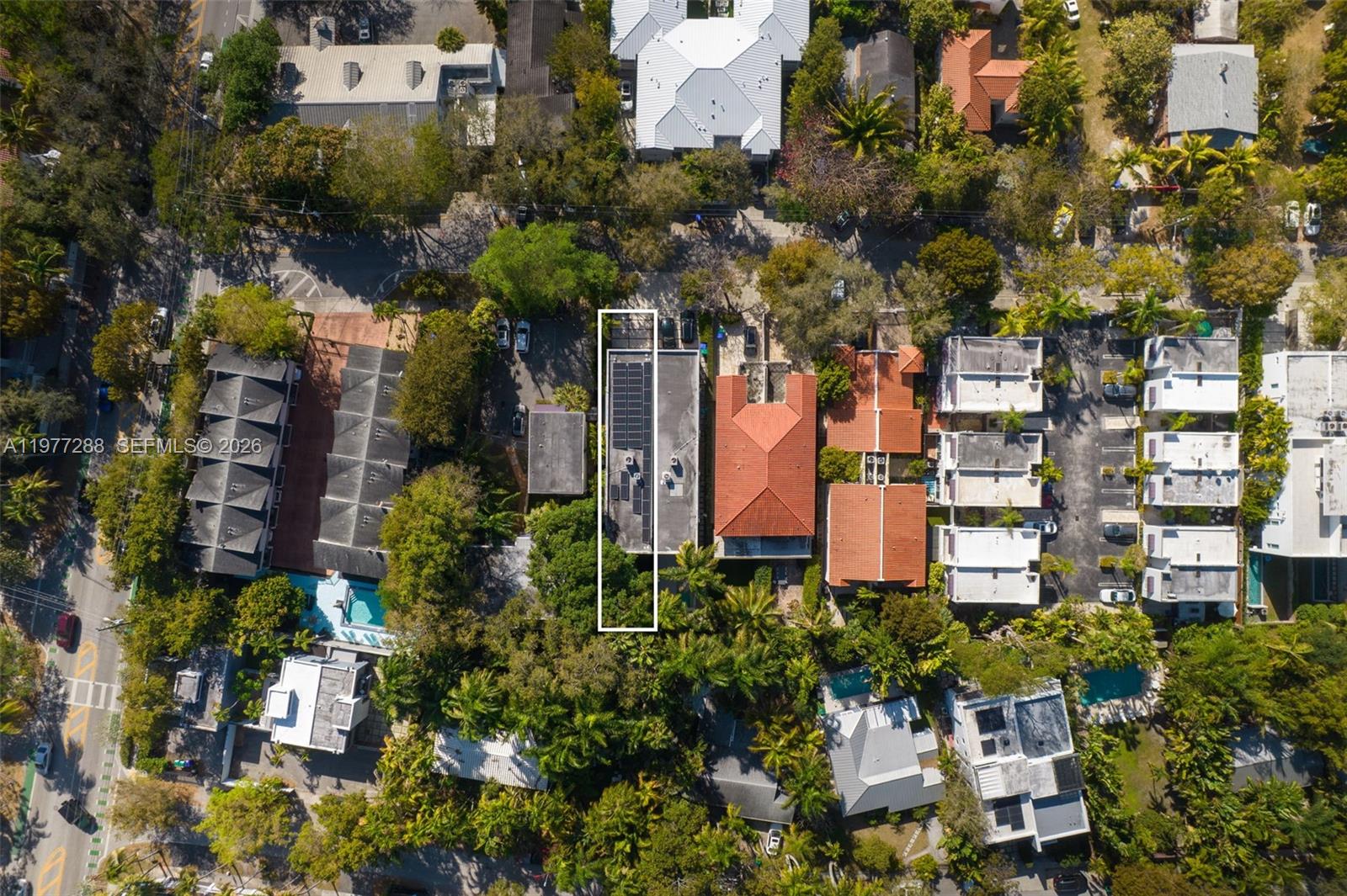 2977 Bridgeport Ave Miami, FL 33133