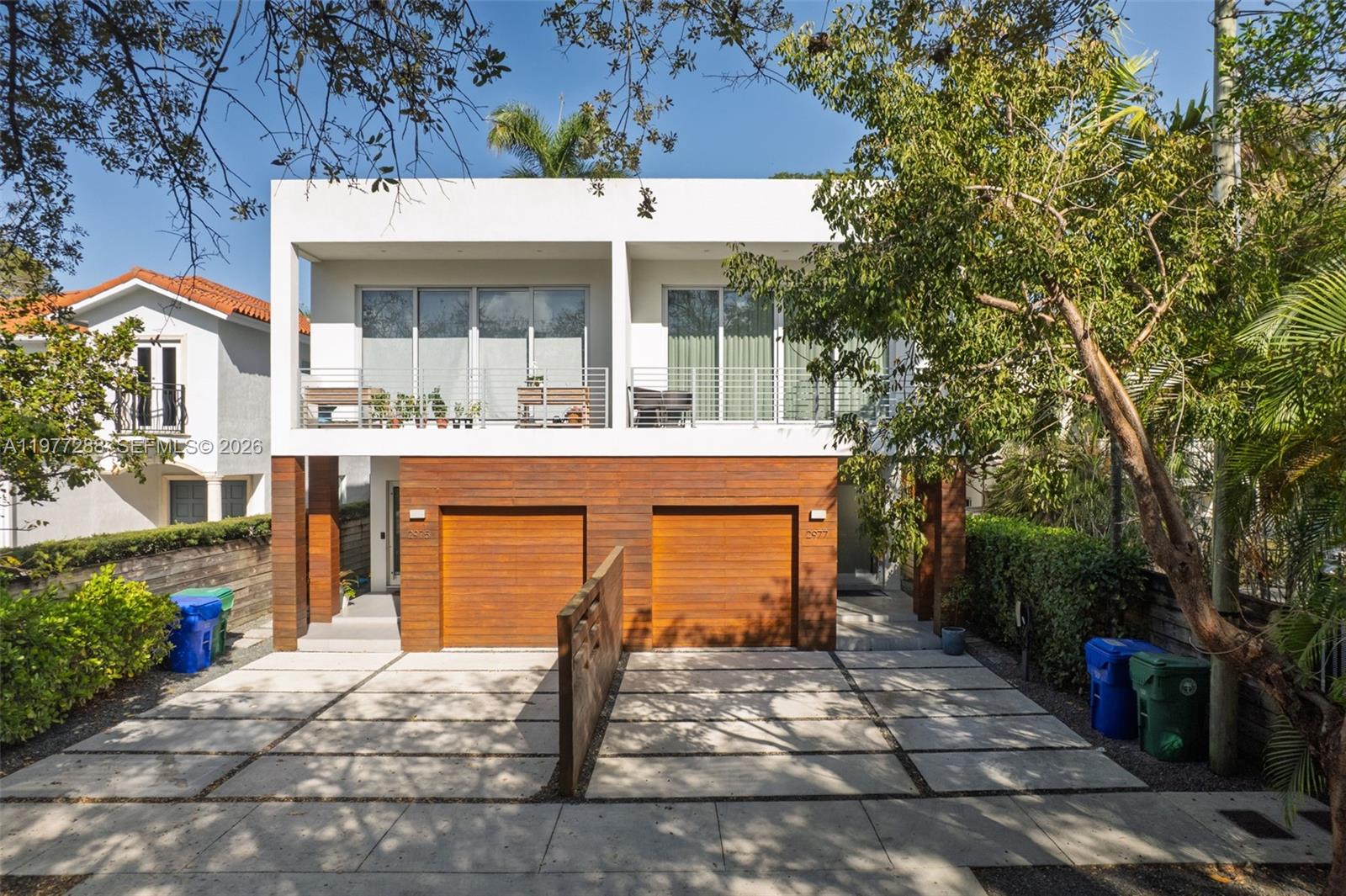 2977 Bridgeport Ave Miami, FL 33133