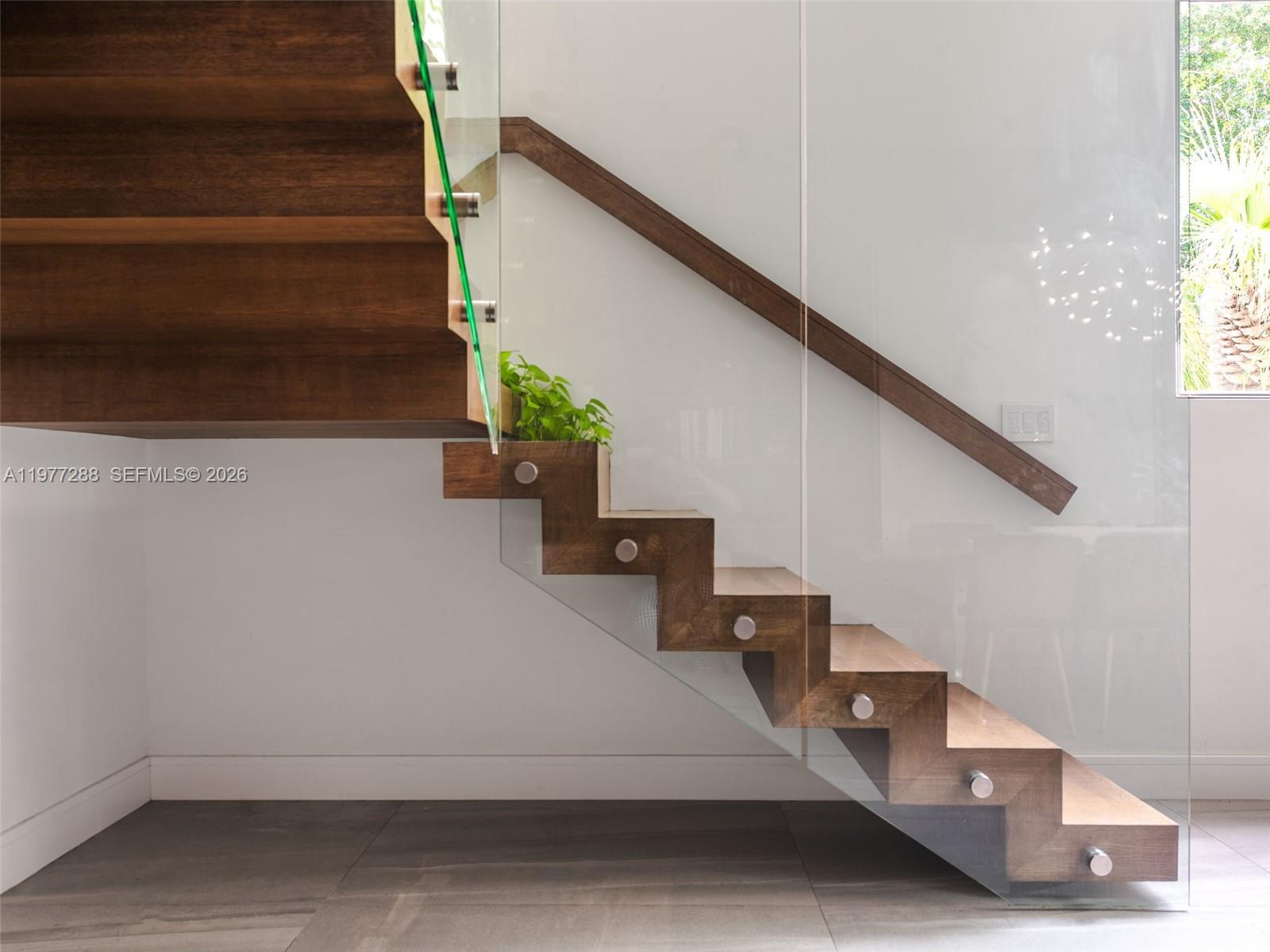 2977 Bridgeport Ave Miami, FL 33133