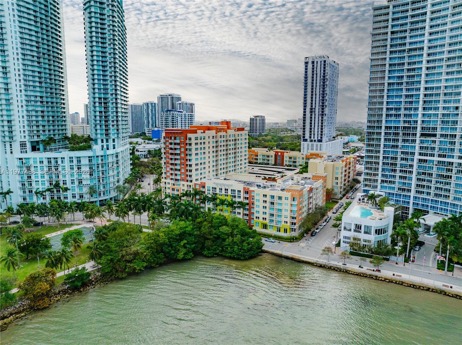 2000 N Bayshore Dr #1502 Miami, FL 33137