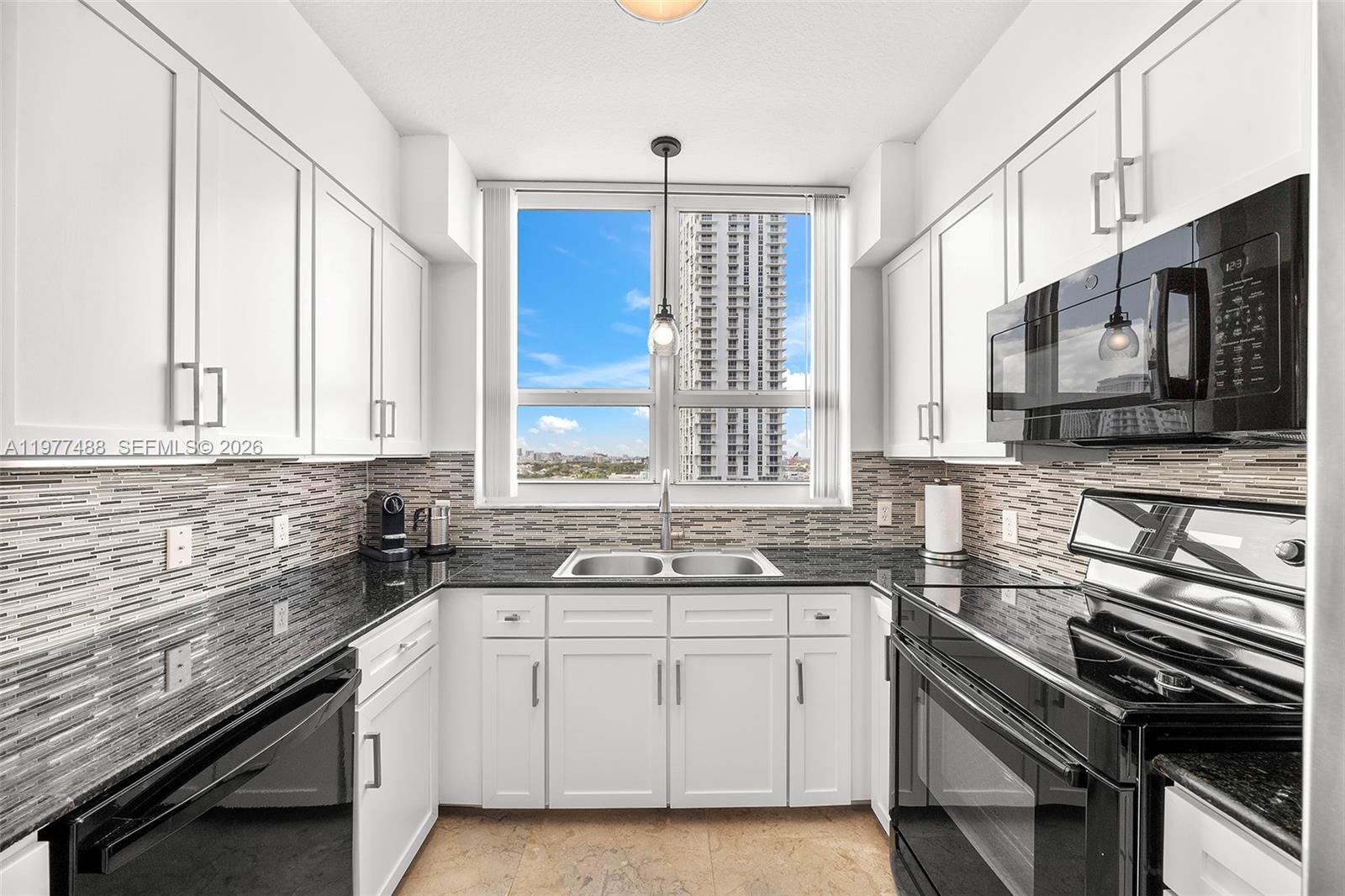 2000 N Bayshore Dr #1502 Miami, FL 33137