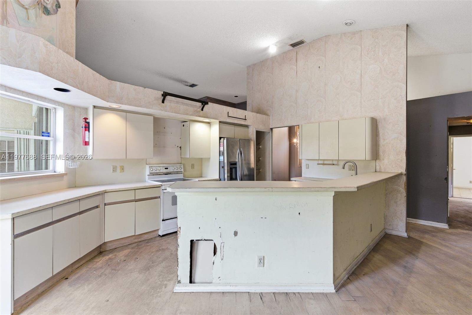 10784 Avenida Santa Ana Boca Raton, FL 33498