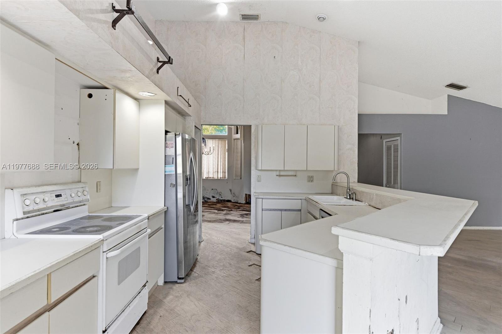 10784 Avenida Santa Ana Boca Raton, FL 33498