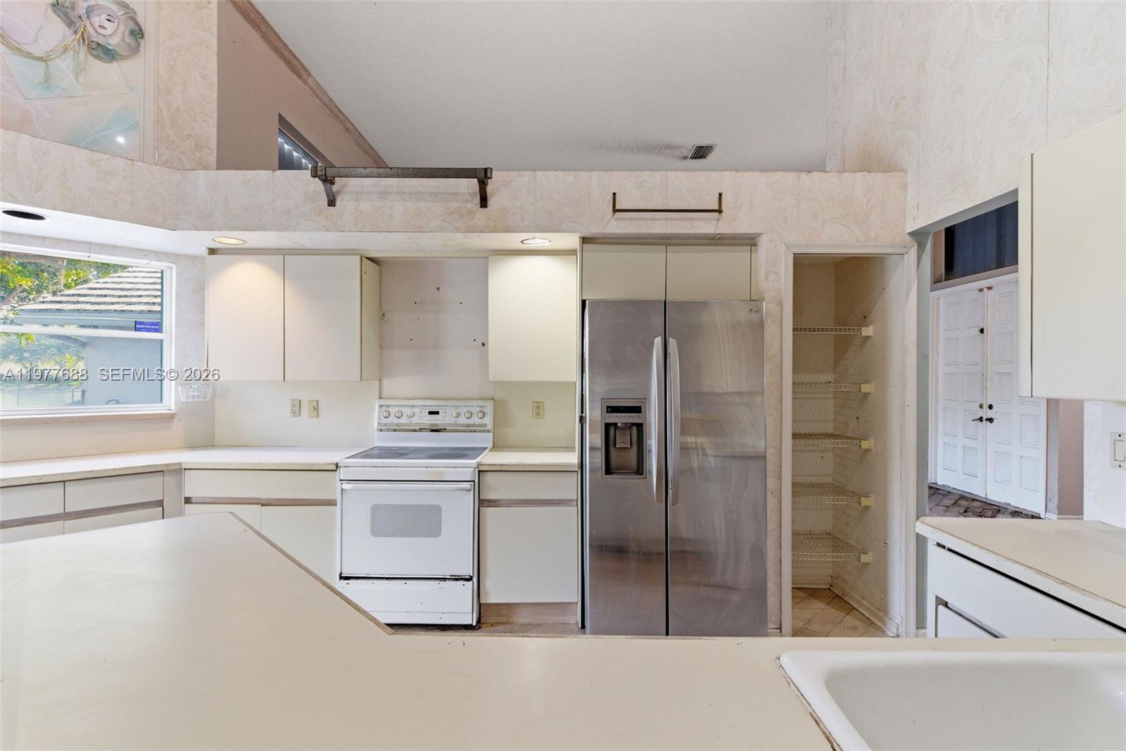 10784 Avenida Santa Ana Boca Raton, FL 33498