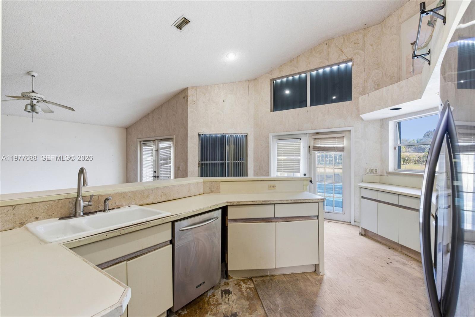 10784 Avenida Santa Ana Boca Raton, FL 33498