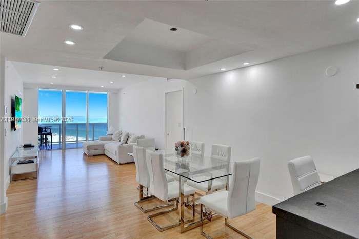 image Trump Royale10