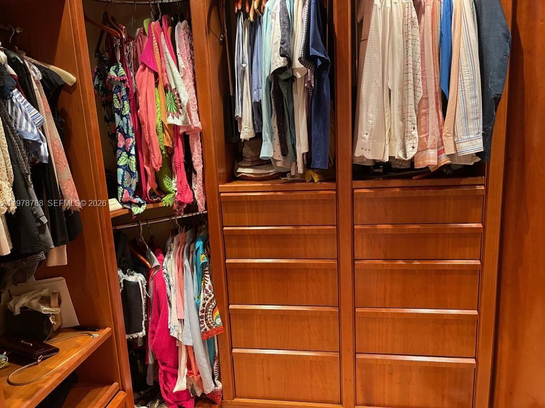 16445 Collins Ave #2328 Sunny Isles Beach, FL 33160