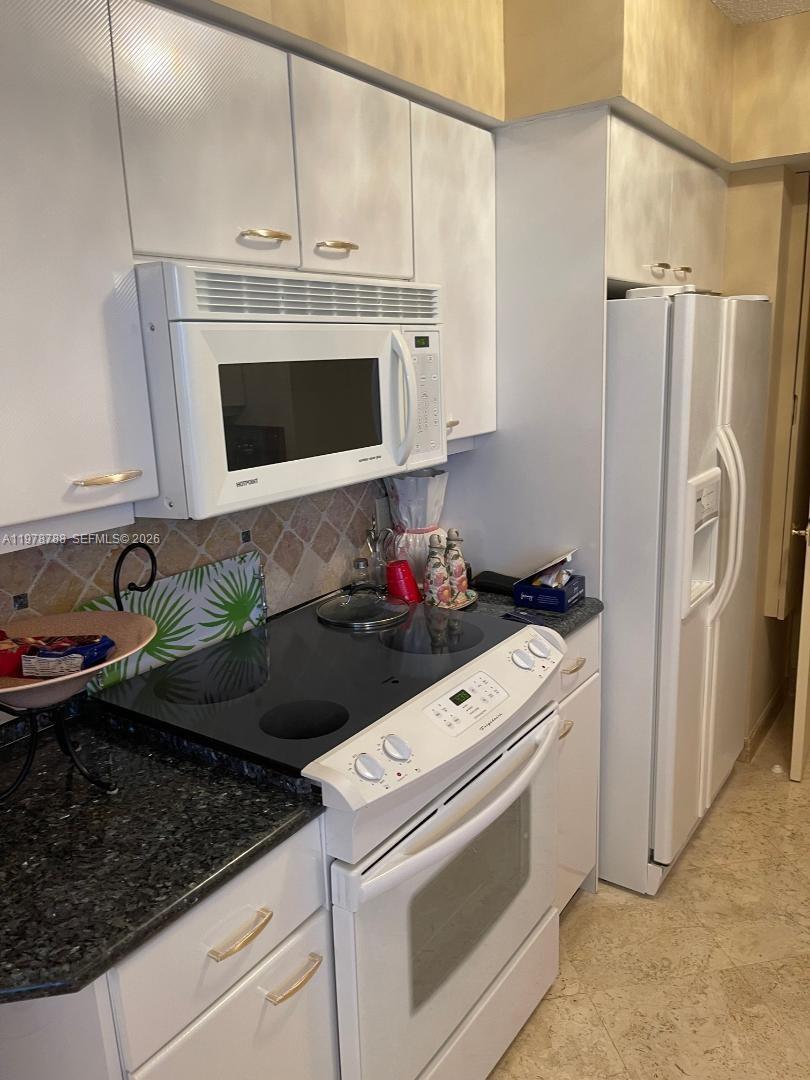 16445 Collins Ave #2328 Sunny Isles Beach, FL 33160