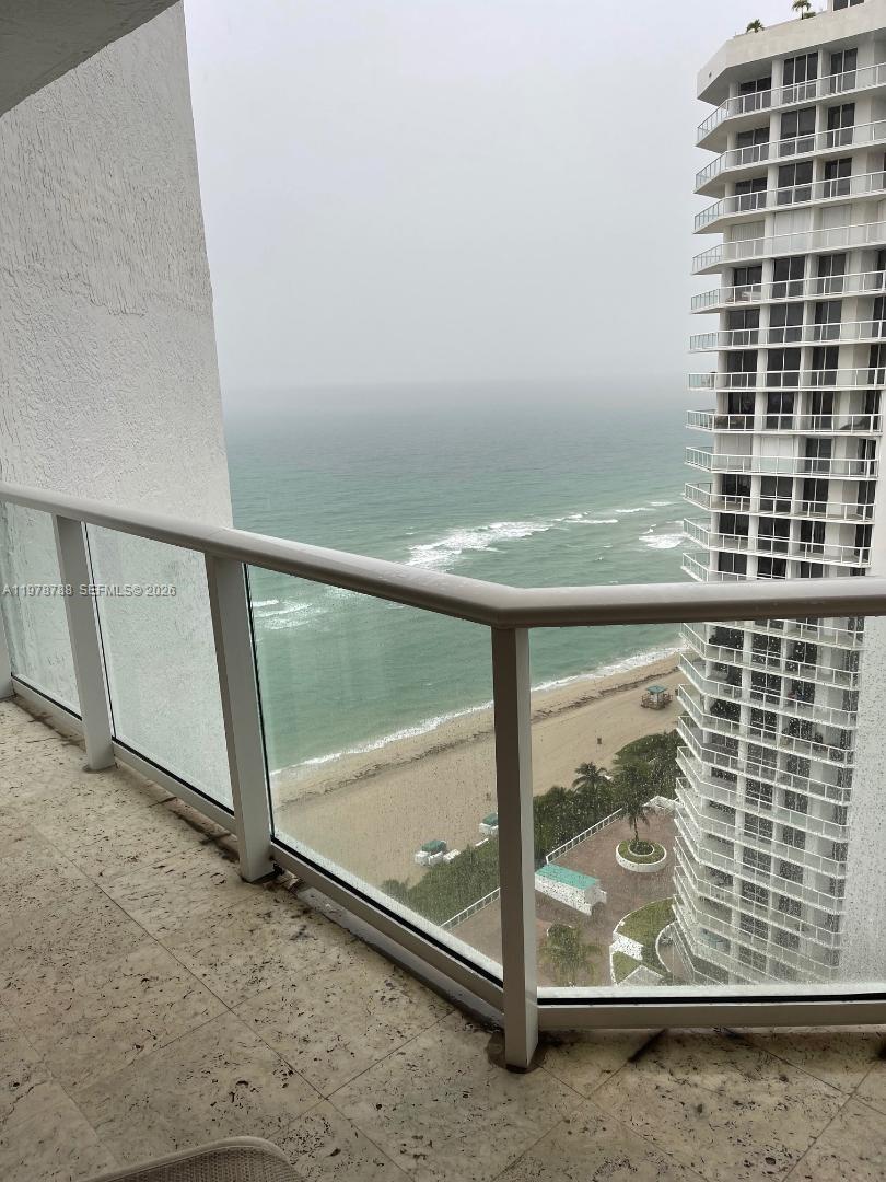 16445 Collins Ave #2328 Sunny Isles Beach, FL 33160