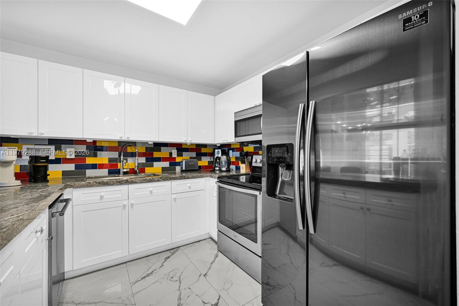 2301 Collins Ave #1204 Miami Beach, FL 33139