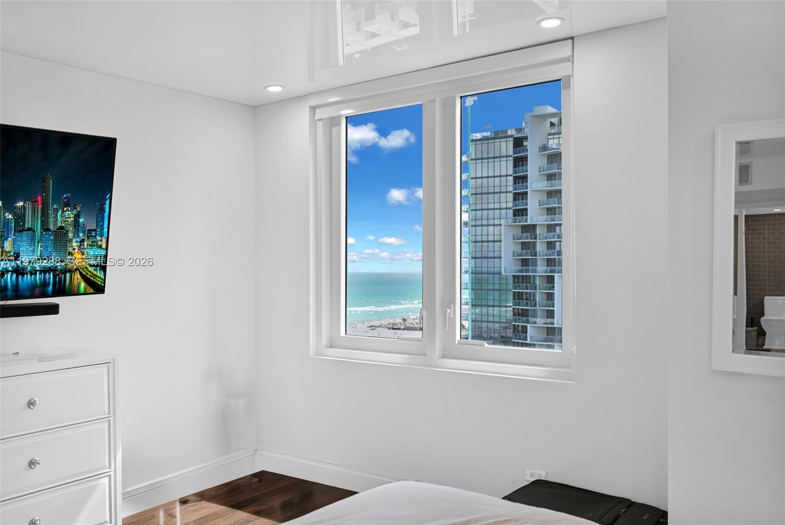 2301 Collins Ave #1204 Miami Beach, FL 33139