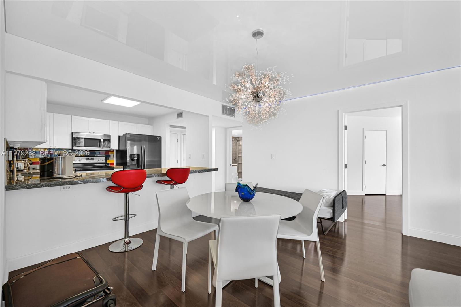 2301 Collins Ave #1204 Miami Beach, FL 33139