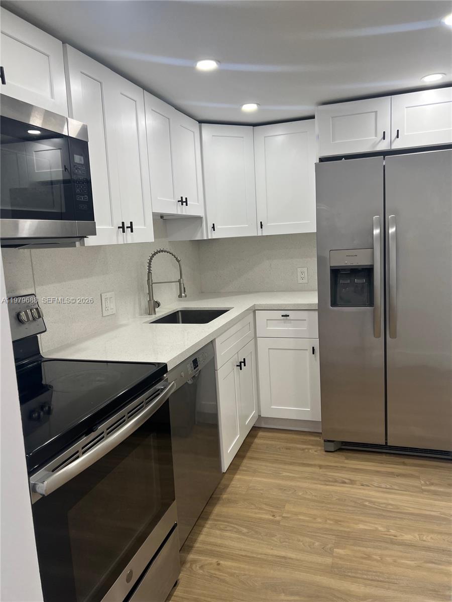 20301 W Country Clb Dr #1024