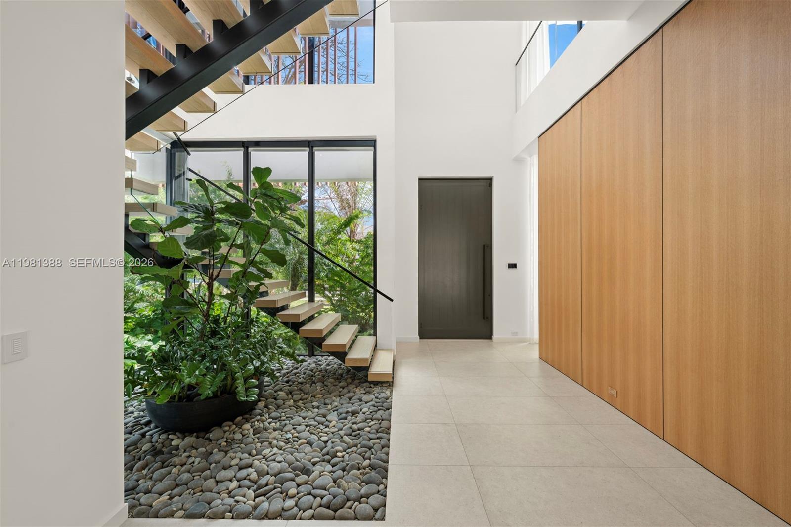 7700 SW 50th Ct Miami, FL 33143