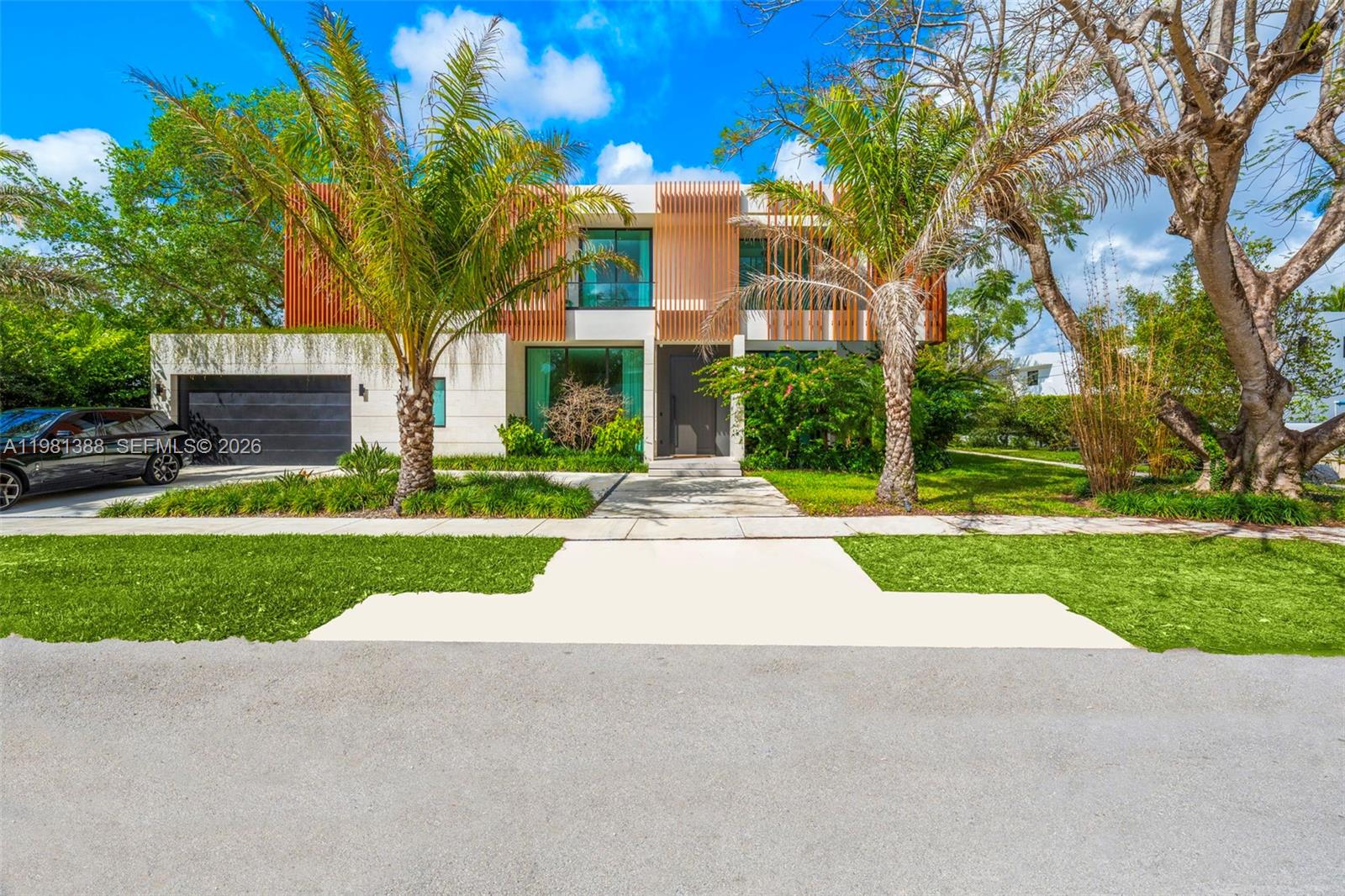 7700 SW 50th Ct Miami, FL 33143