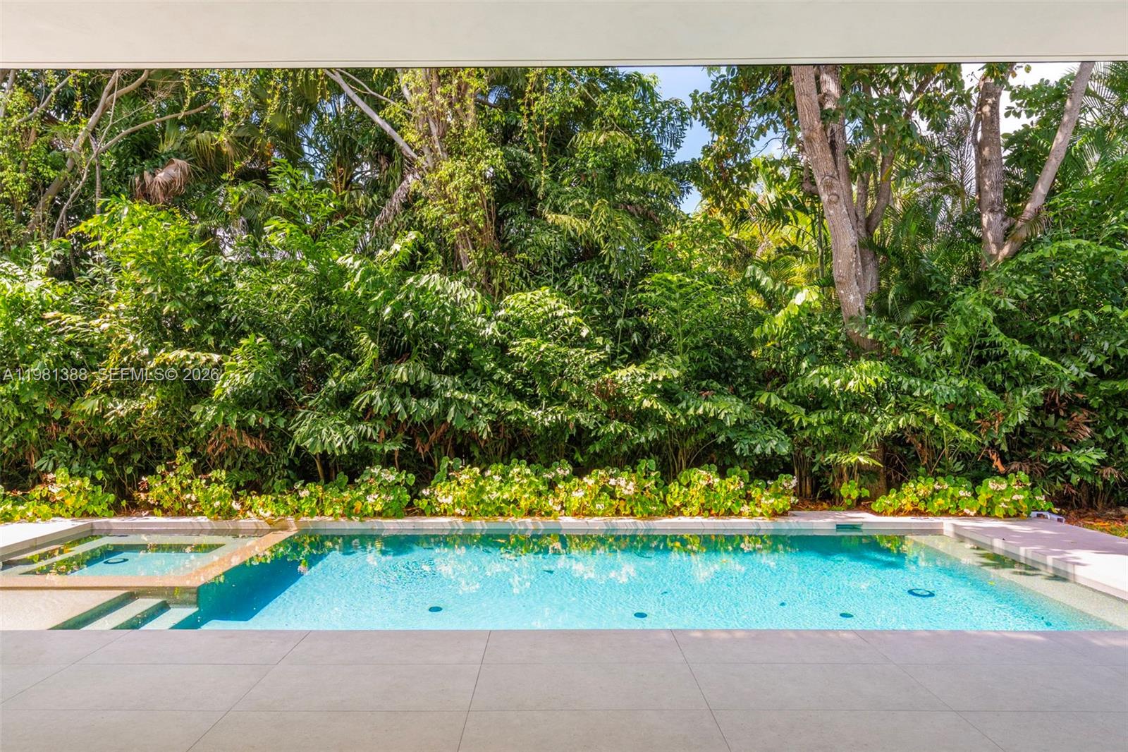 7700 SW 50th Ct Miami, FL 33143