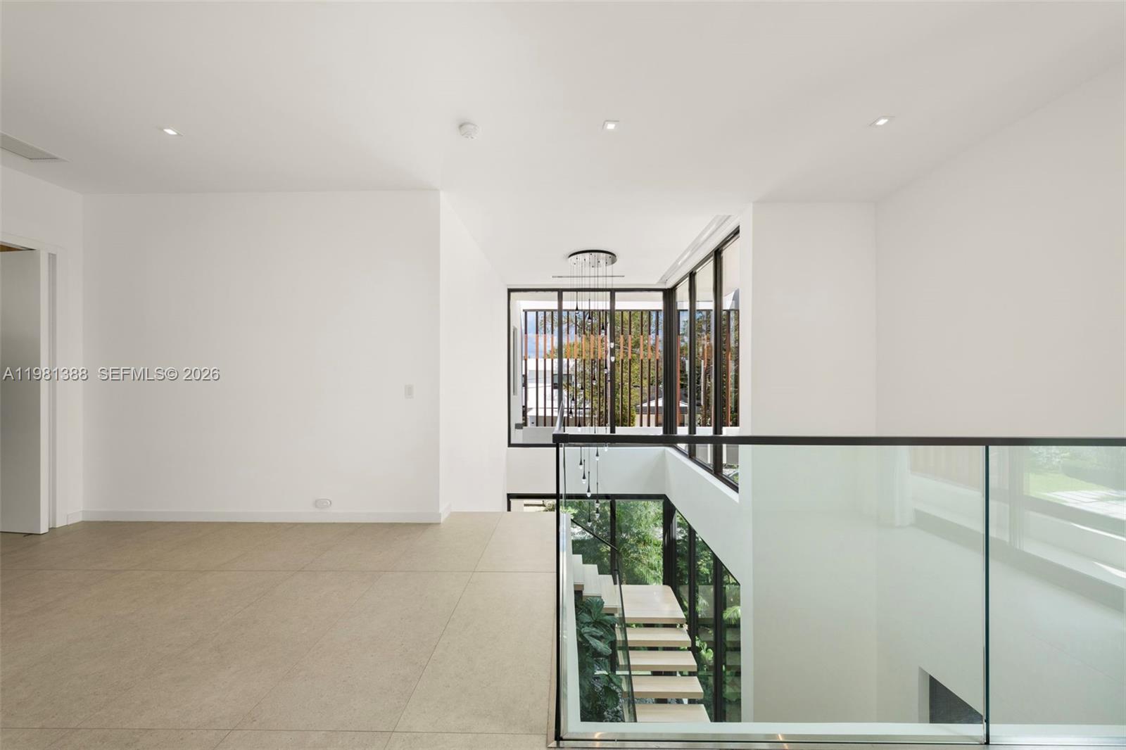 7700 SW 50th Ct Miami, FL 33143