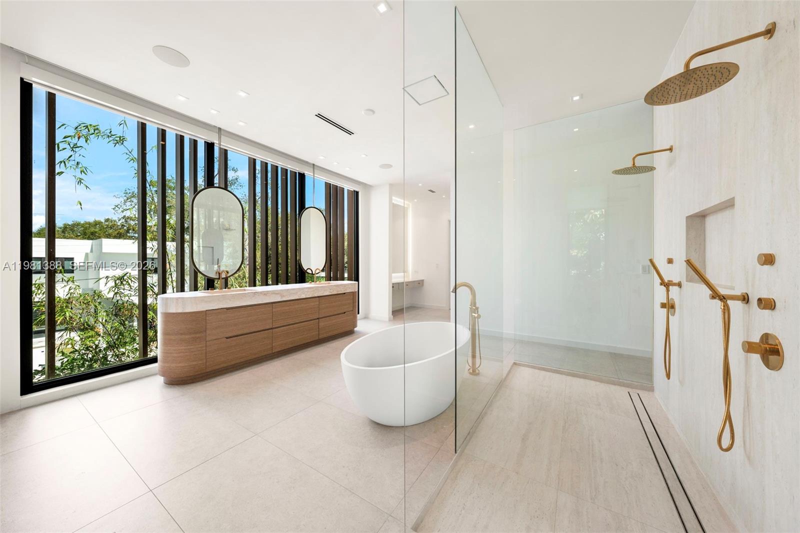 7700 SW 50th Ct Miami, FL 33143