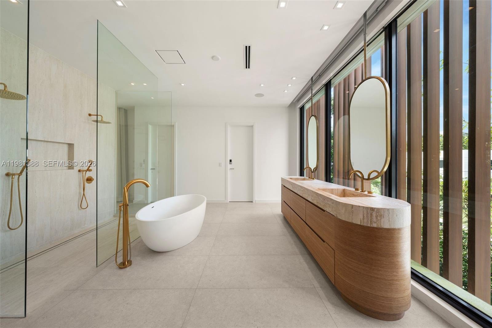 7700 SW 50th Ct Miami, FL 33143