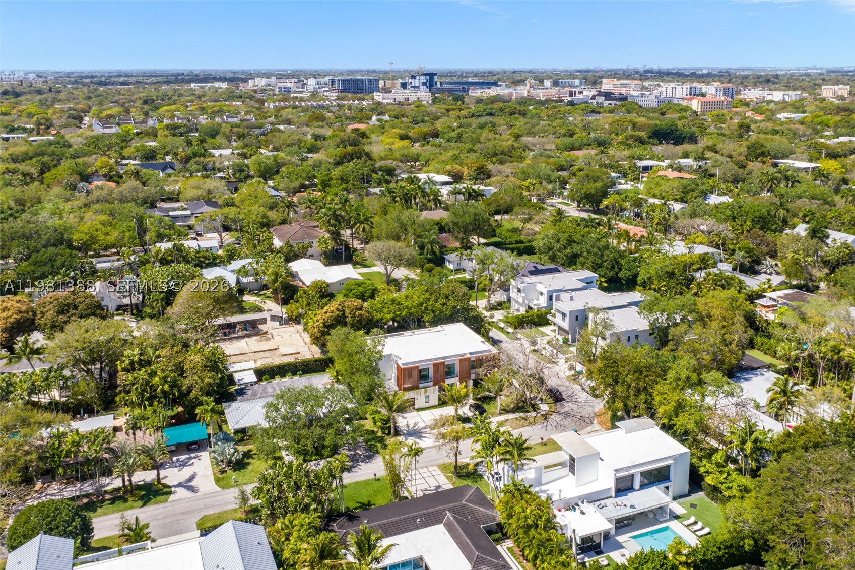 7700 SW 50th Ct Miami, FL 33143