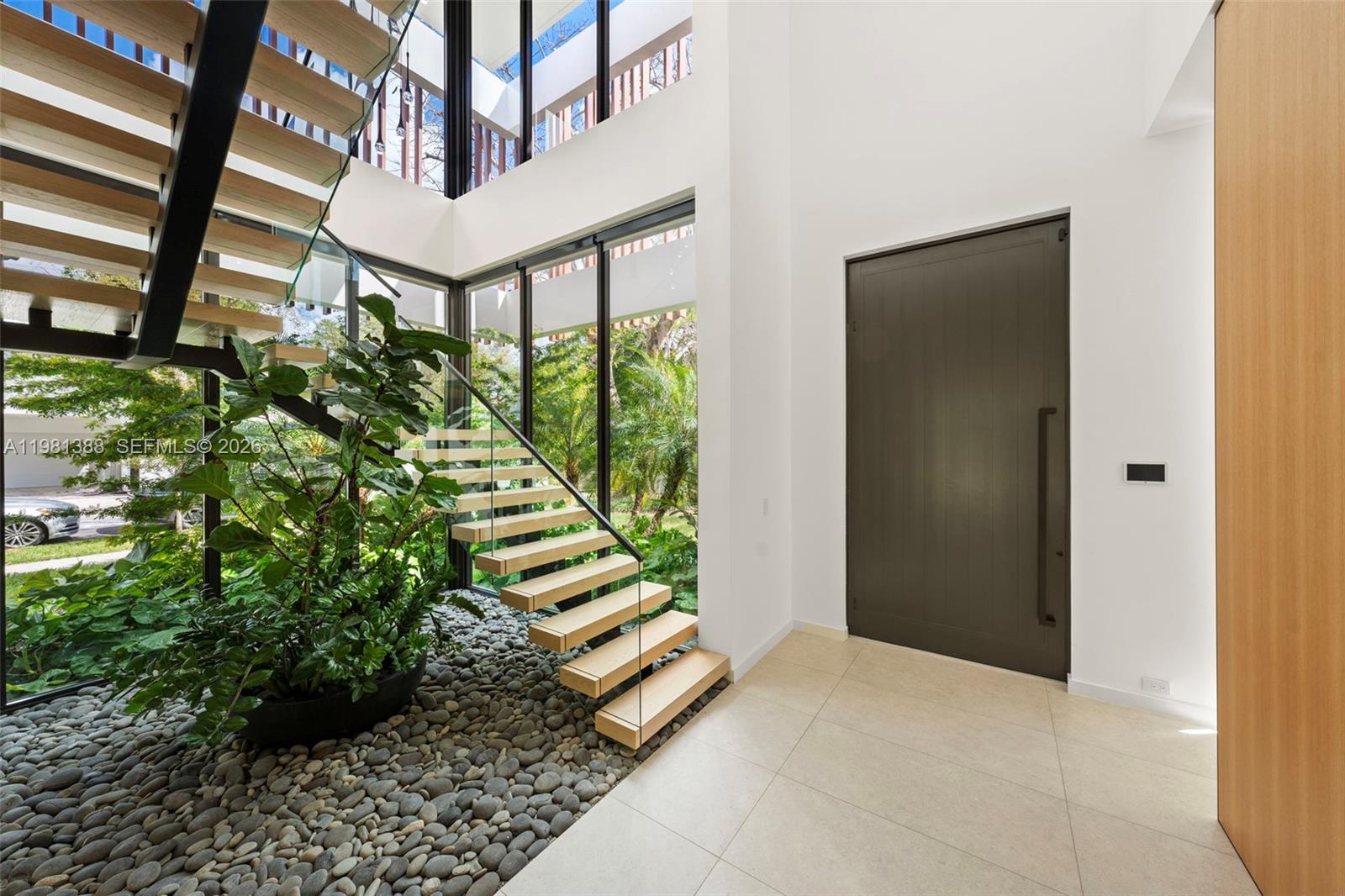 7700 SW 50th Ct Miami, FL 33143