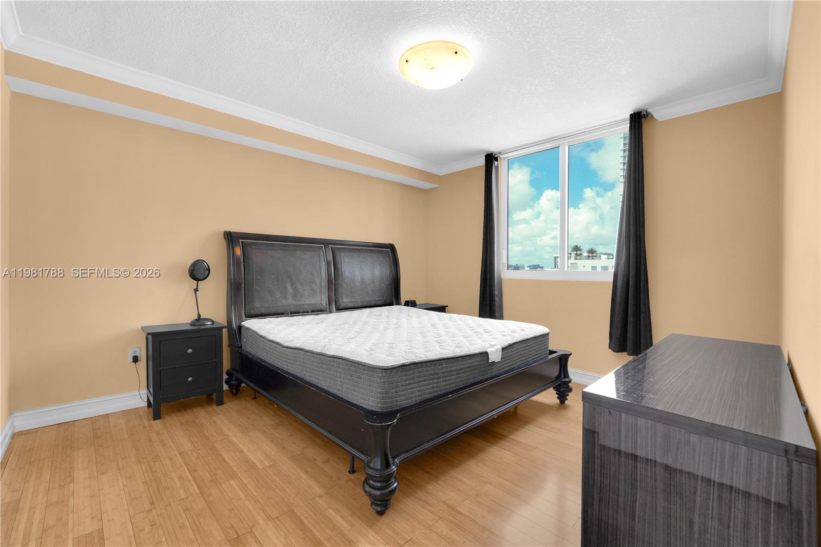 275 NE 18th St #808 Miami, FL 33132