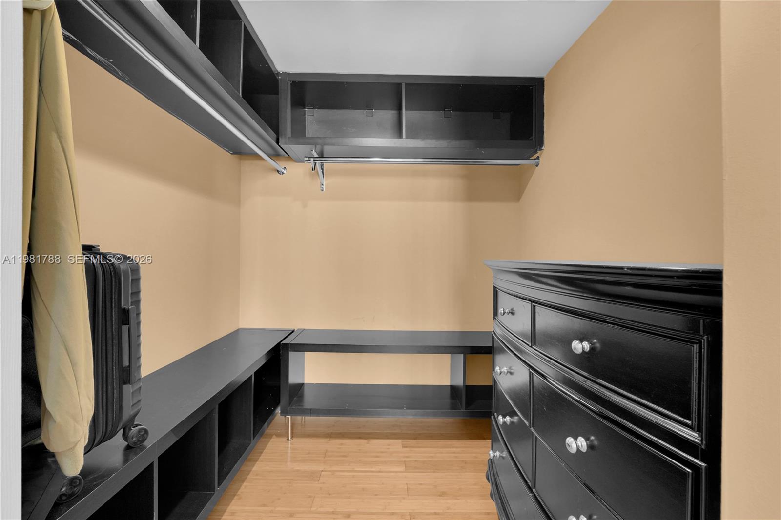 275 NE 18th St #808 Miami, FL 33132