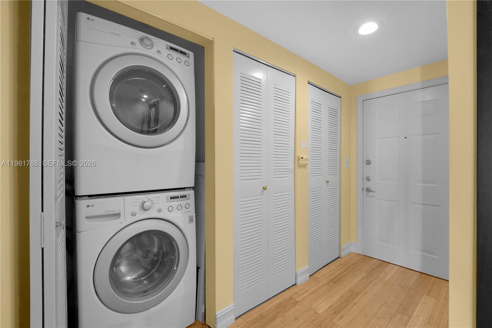 275 NE 18th St #808 Miami, FL 33132