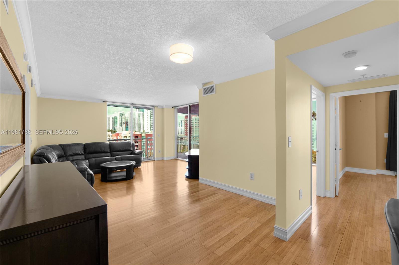 275 NE 18th St #808 Miami, FL 33132