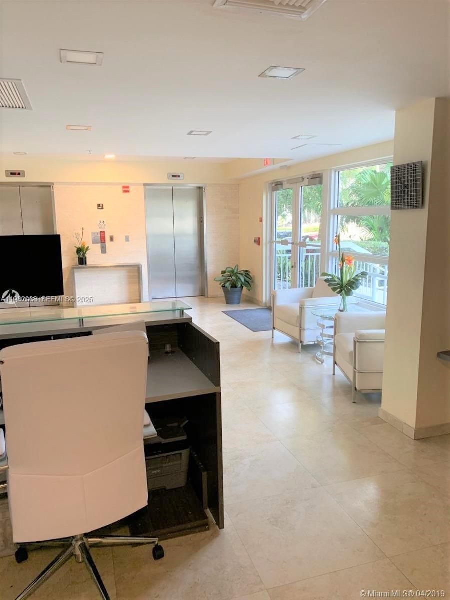 816 NW 11th St #801 Miami, FL 33136