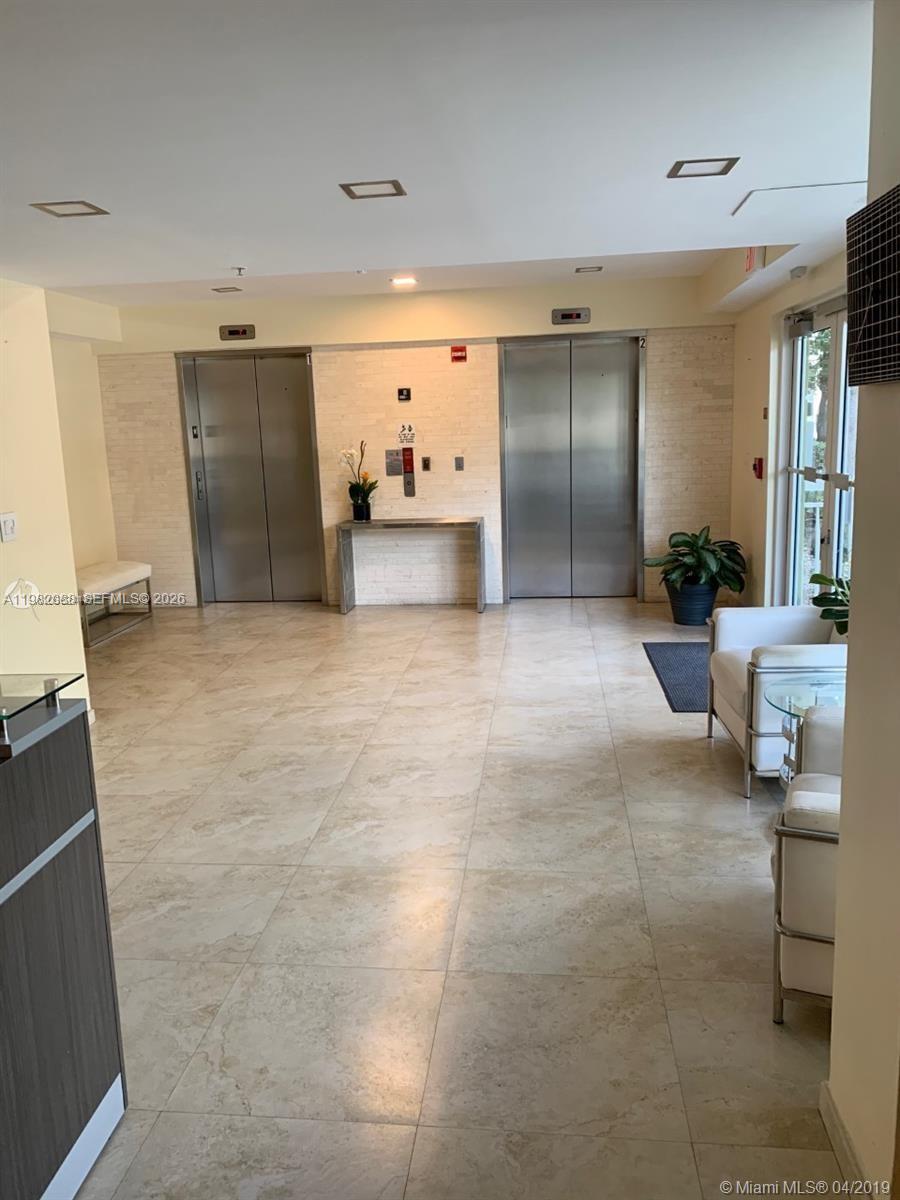 816 NW 11th St #801 Miami, FL 33136