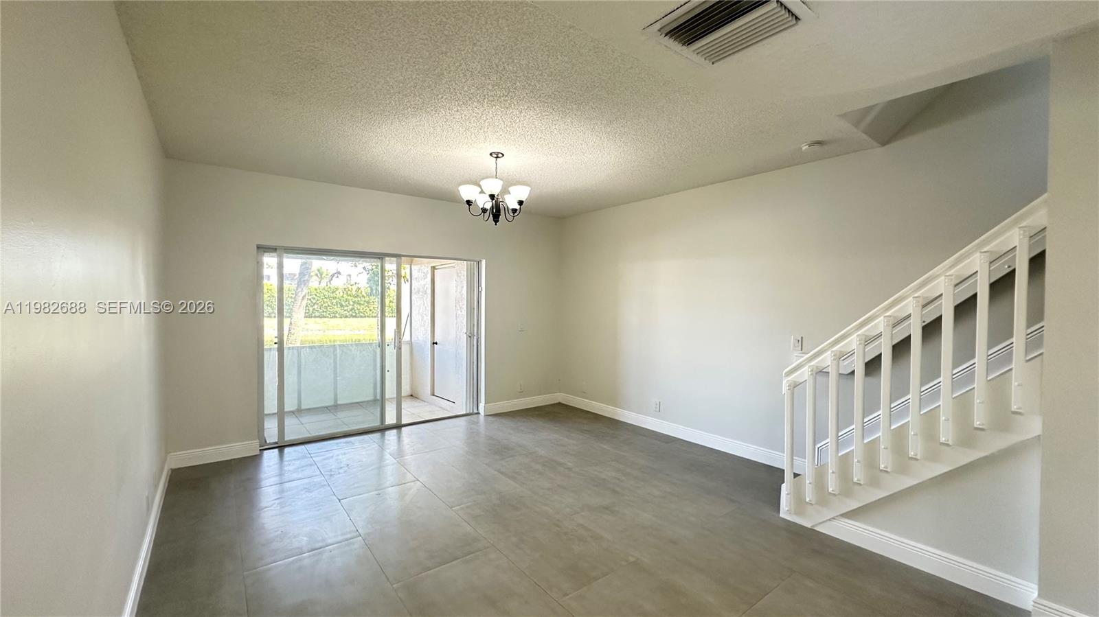 16769 Hemingway Dr Weston, FL 33326