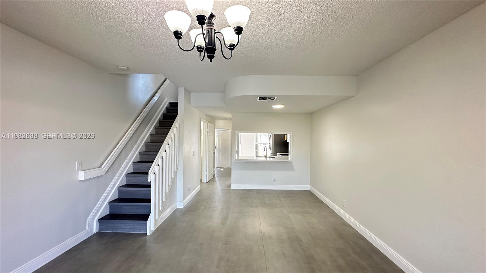 16769 Hemingway Dr Weston, FL 33326