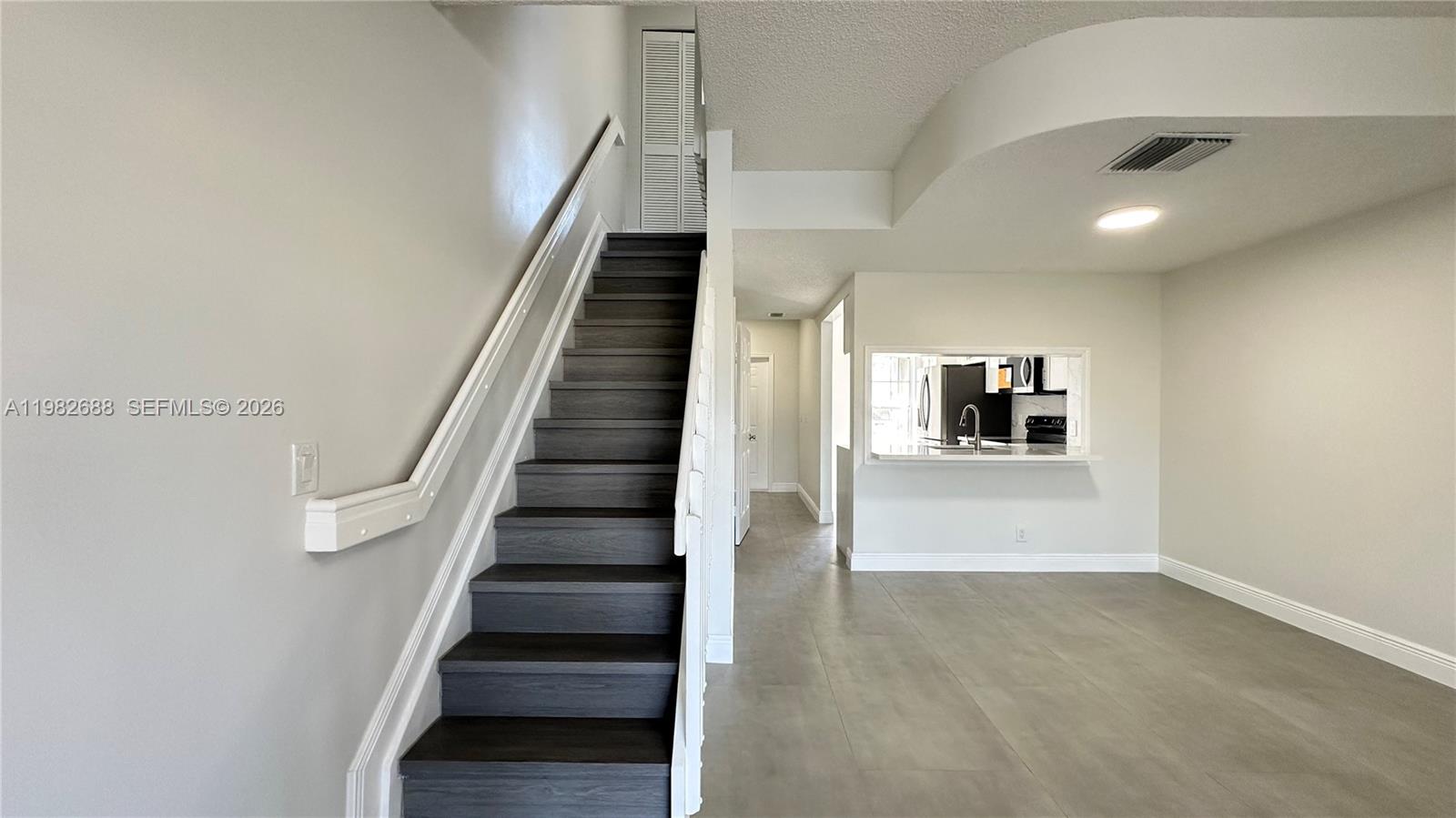 16769 Hemingway Dr Weston, FL 33326