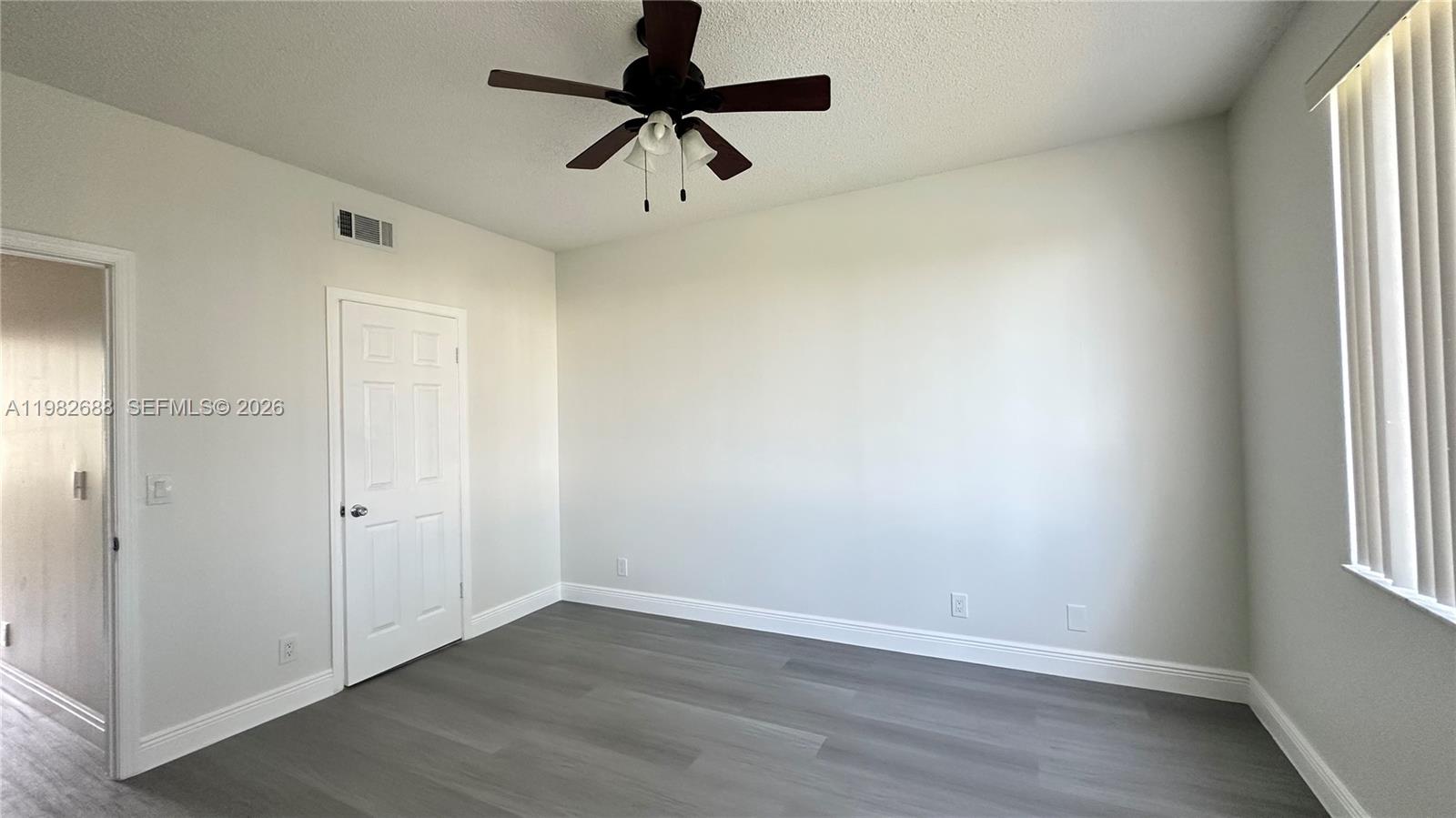 16769 Hemingway Dr Weston, FL 33326