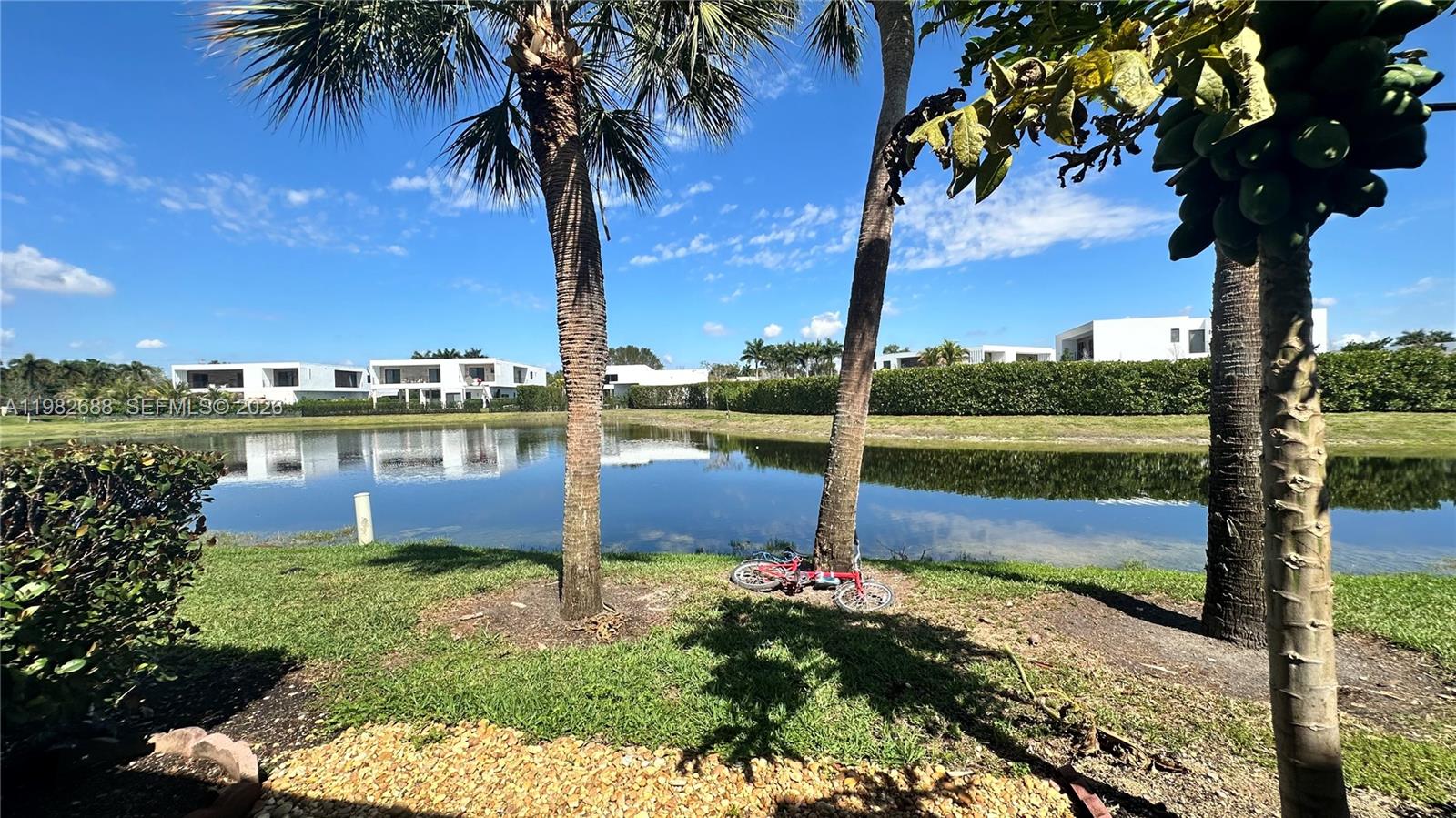 16769 Hemingway Dr Weston, FL 33326