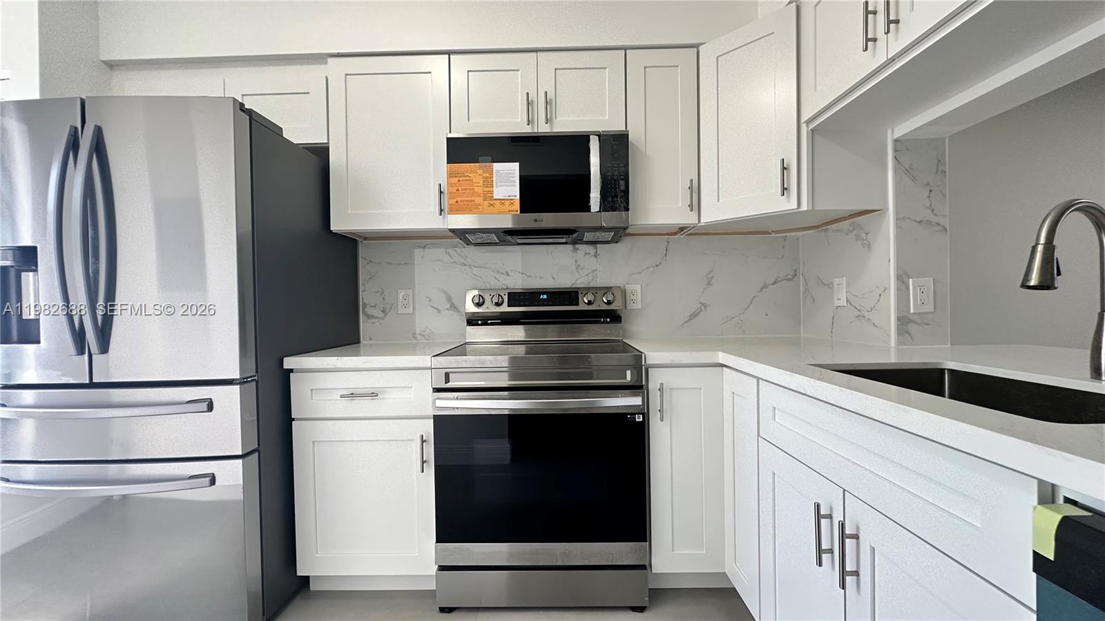 16769 Hemingway Dr Weston, FL 33326