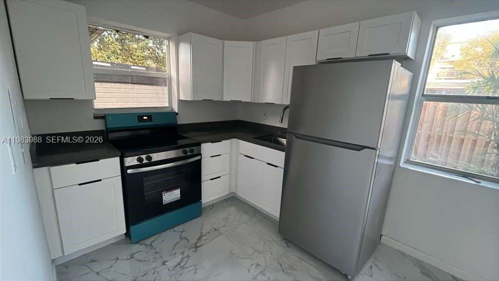 1909 Plunkett St #1-4