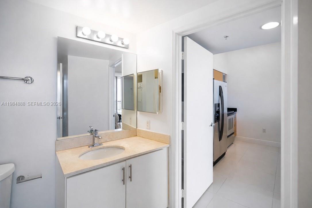 1750 N Bayshore Dr #3811 Miami, FL 33132